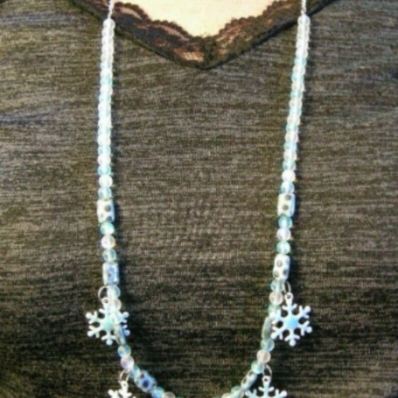 FROZEN Winter Wonderland Christmas Necklace for Woman,Necklace for Christmas - Picture 5 of 7